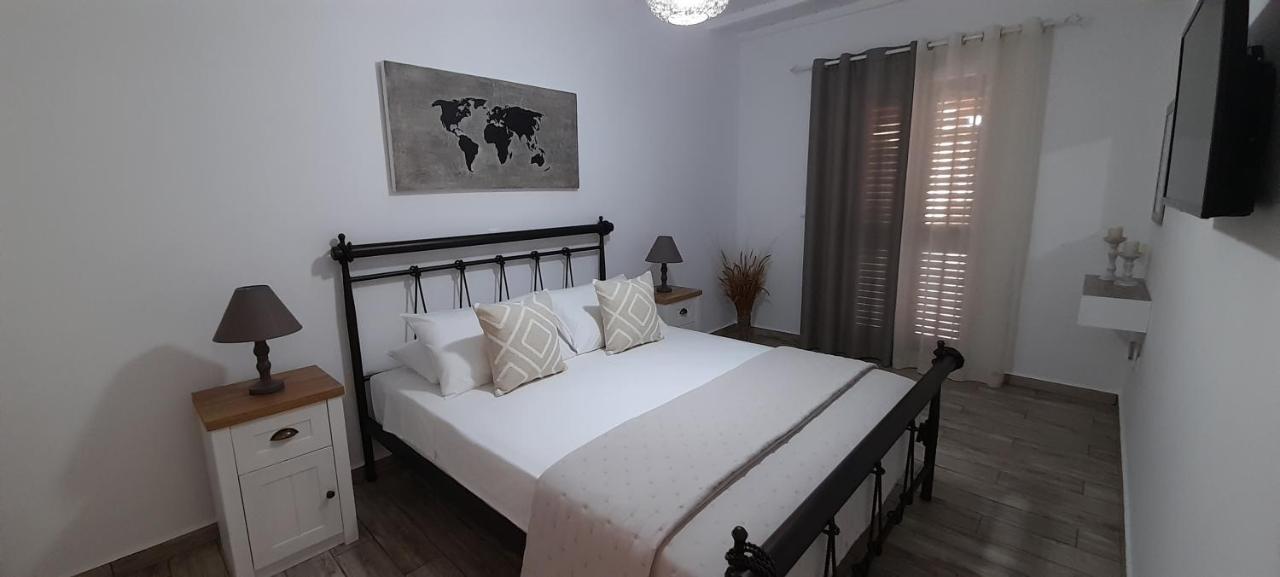 Alisachni Apartment Kini Ngoại thất bức ảnh