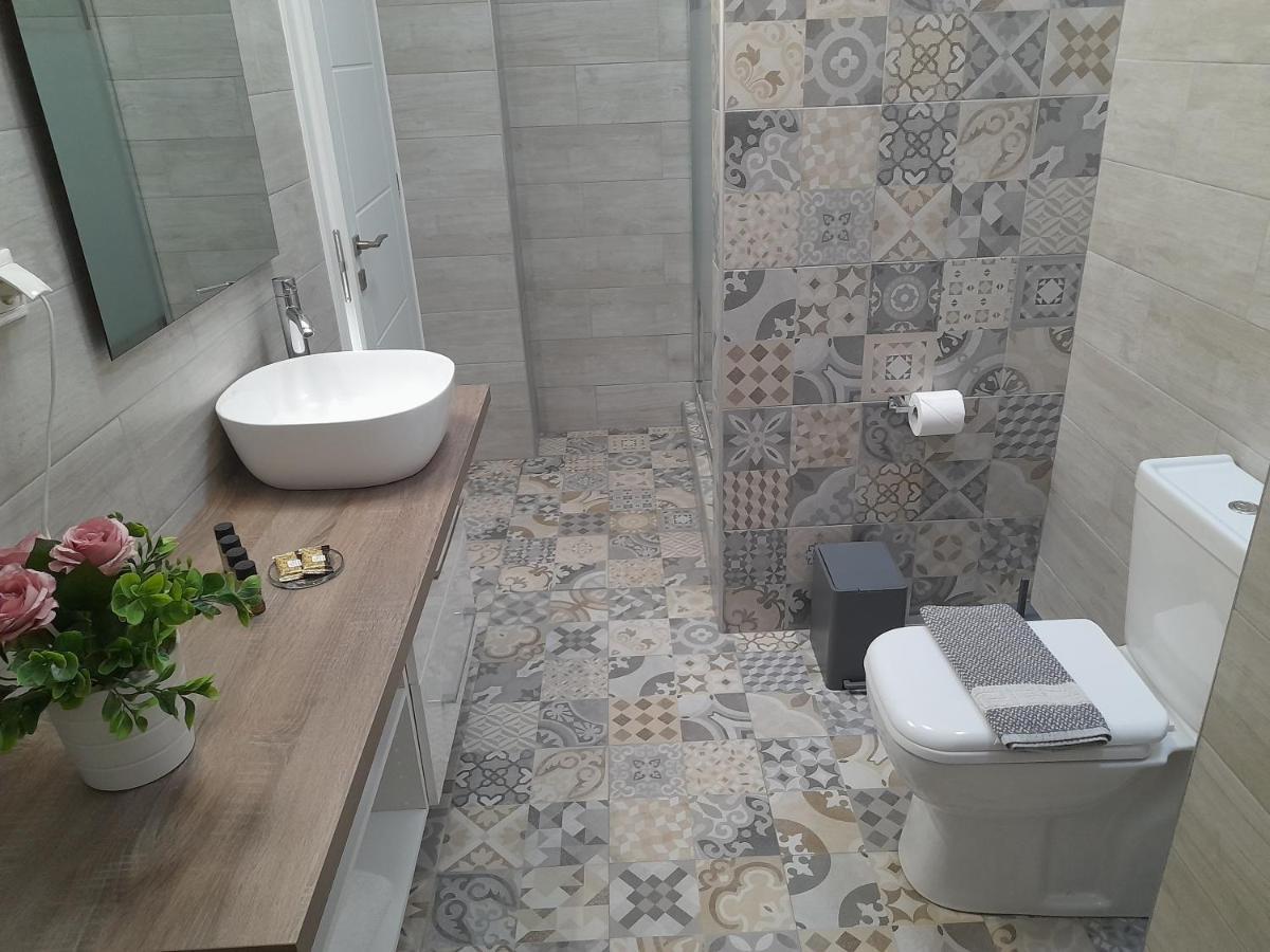 Alisachni Apartment Kini Ngoại thất bức ảnh