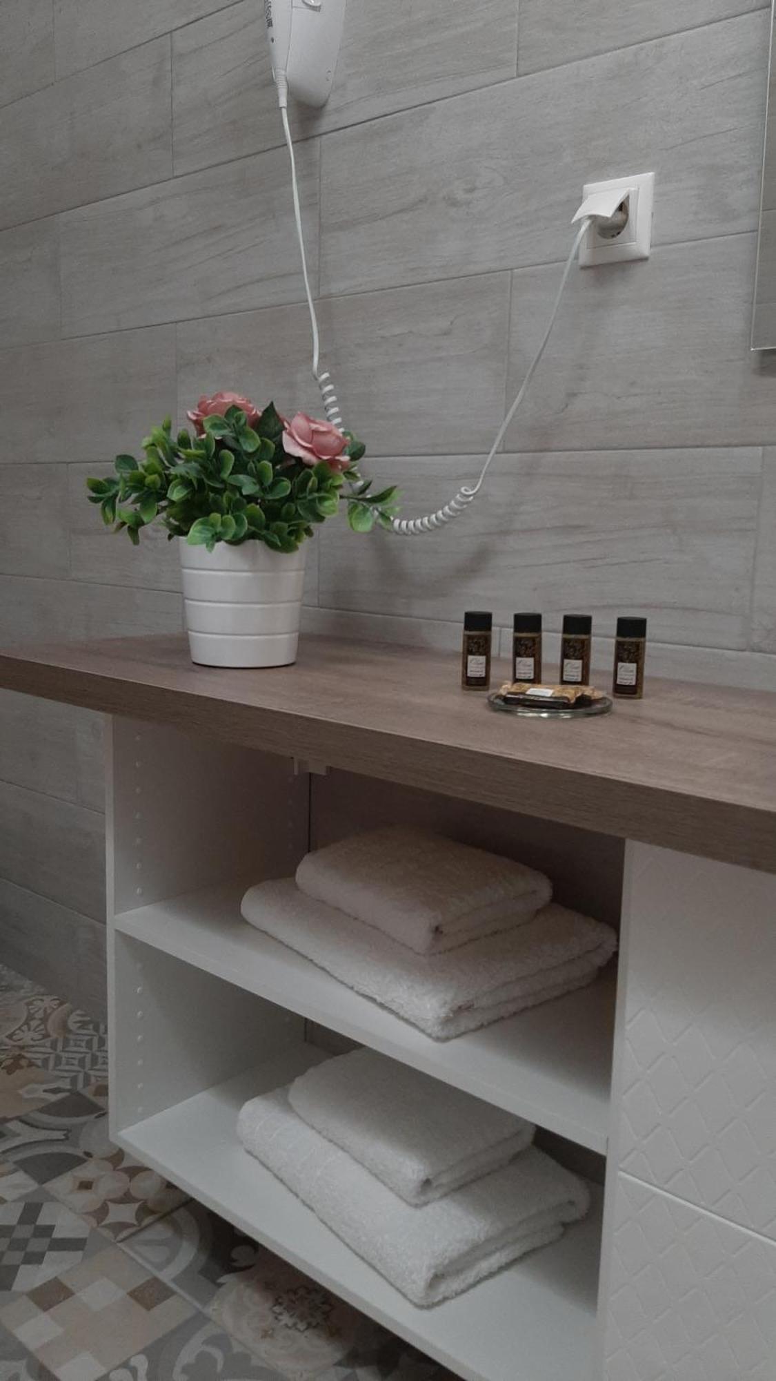 Alisachni Apartment Kini Ngoại thất bức ảnh